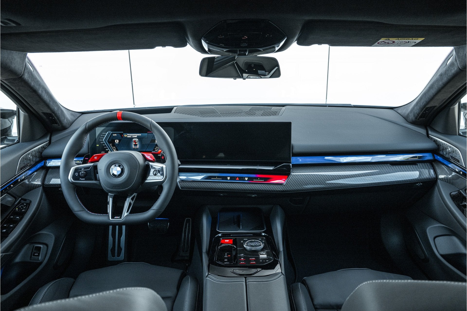 BMW M5 Touring Automaat / M Drive Professional / Panoramadak, 4395 cc, Leder, Hybride Elektrisch/Benzine, Zilver of Grijs