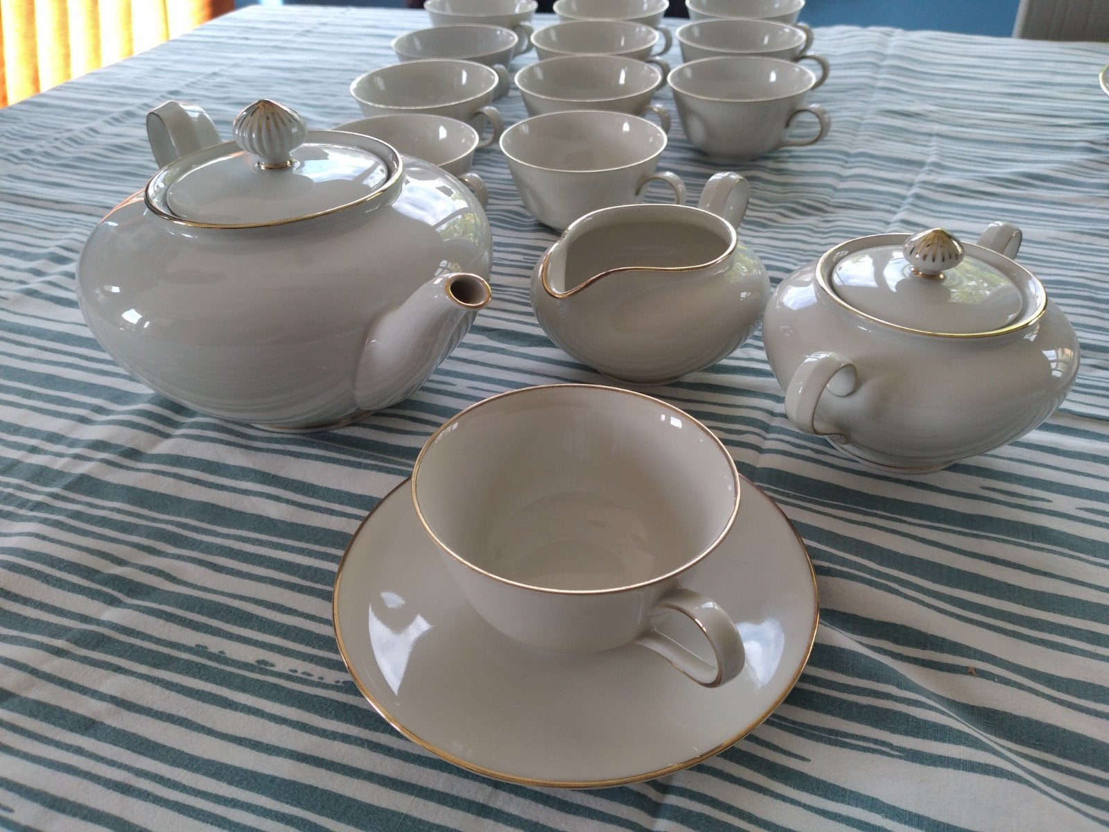 Servies Pas Aan Rosamunde
1955 ca., Antiek en Kunst, Ophalen
