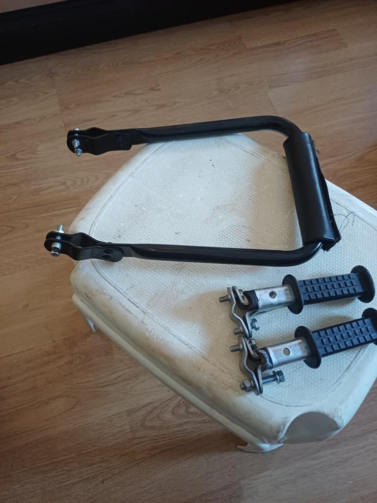 RUG STEUN MET LOSSE VOET STEUNEN, Ophalen
