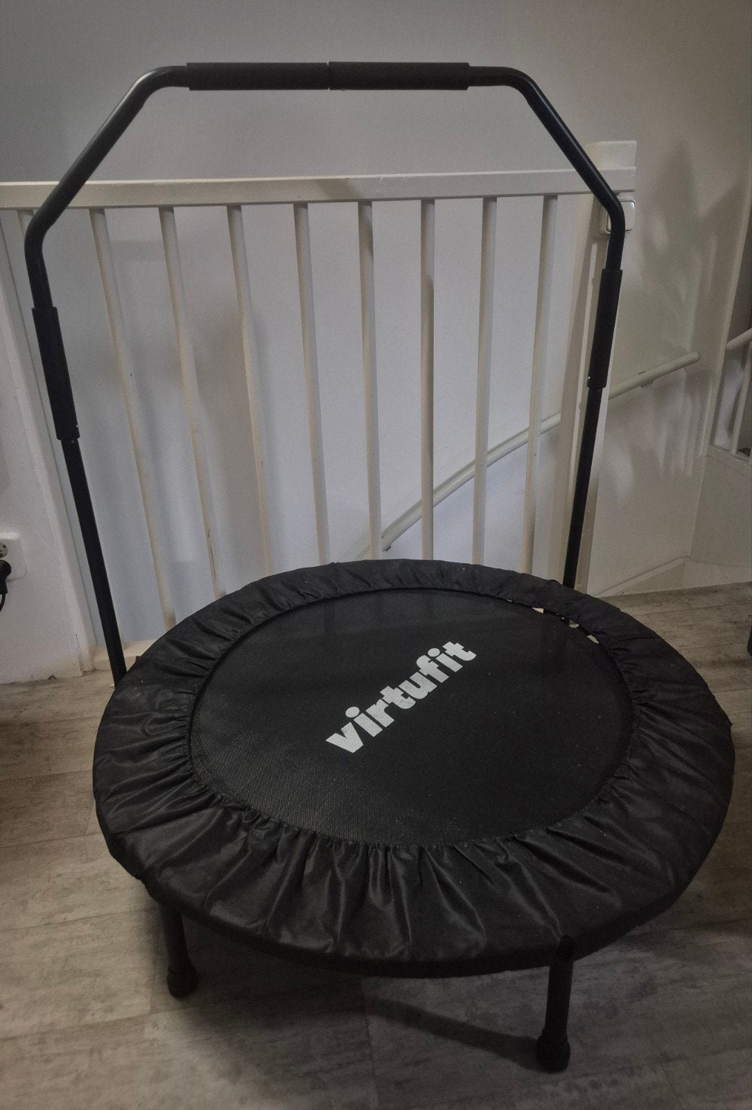 VirtuFit Trampoline 100 cm met handvat, Ophalen, Zo goed als nieuw