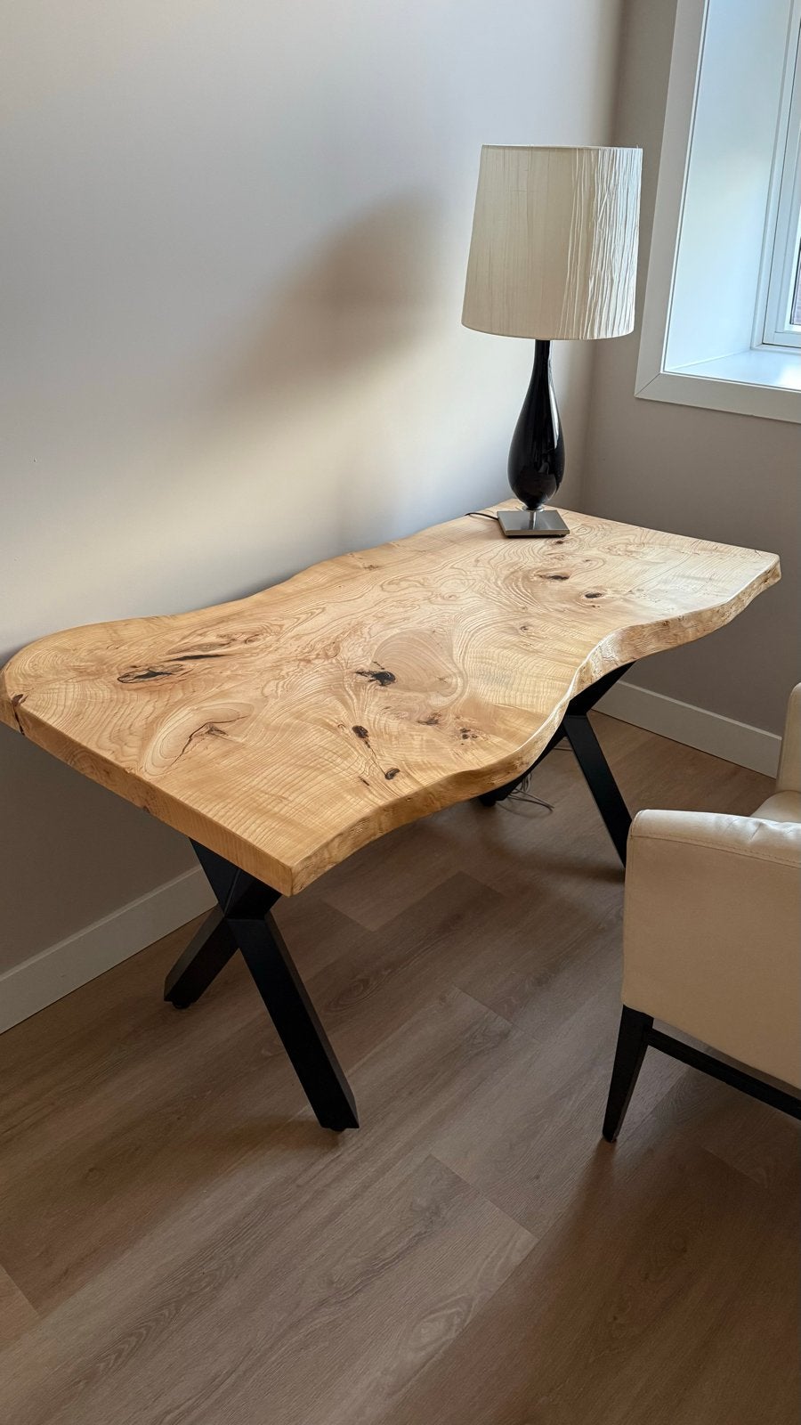 Massief Eikenhouten Tafel - Eet- of Bureautafel, Ophalen, 100 tot 150 cm, Eikenhout, Tot twee personen