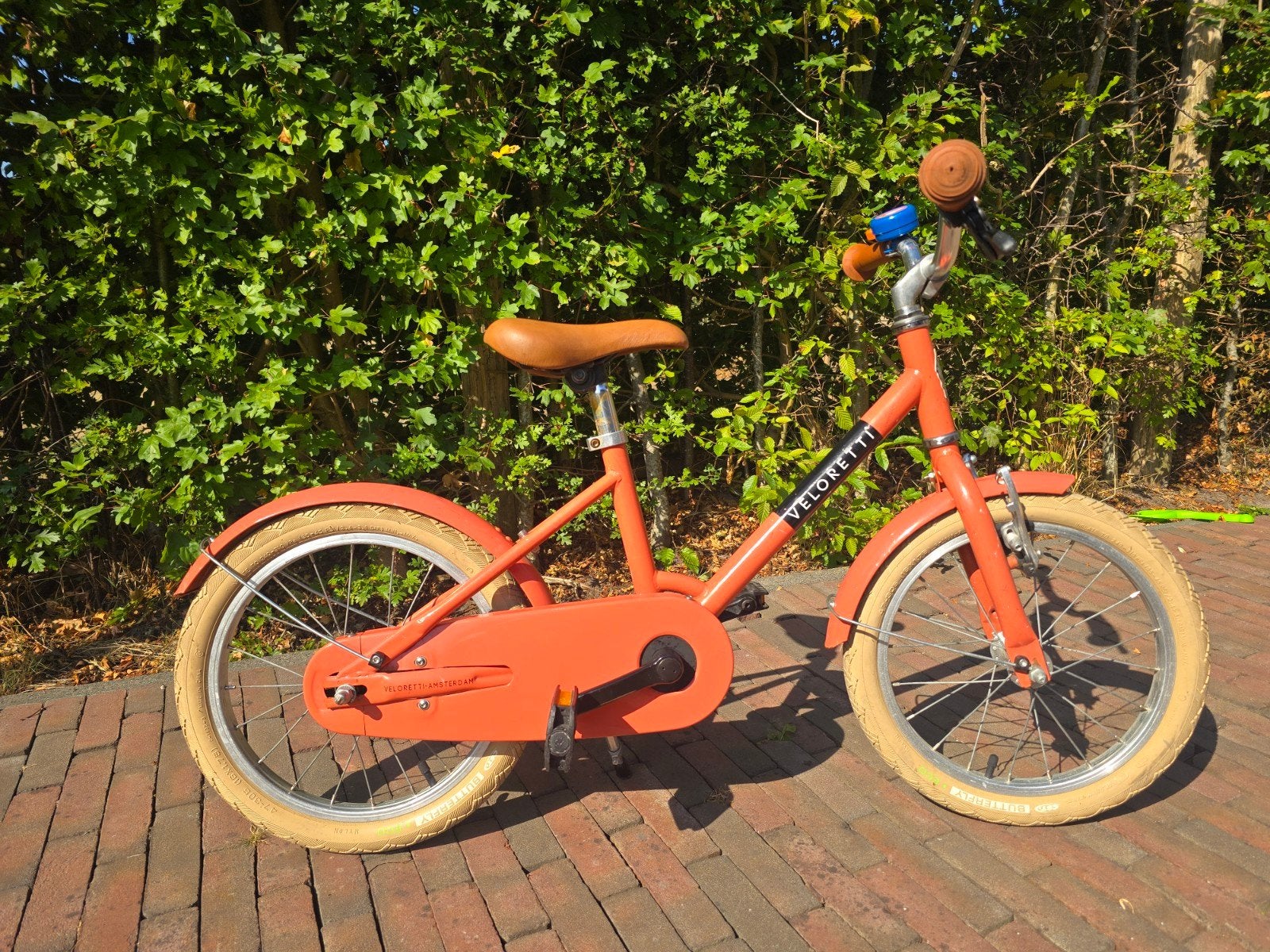 Veloretti Kinderfiets 16 inch 'Blazing Salmon', Ophalen, Terugtraprem, Veloretti, 16 tot 20 inch