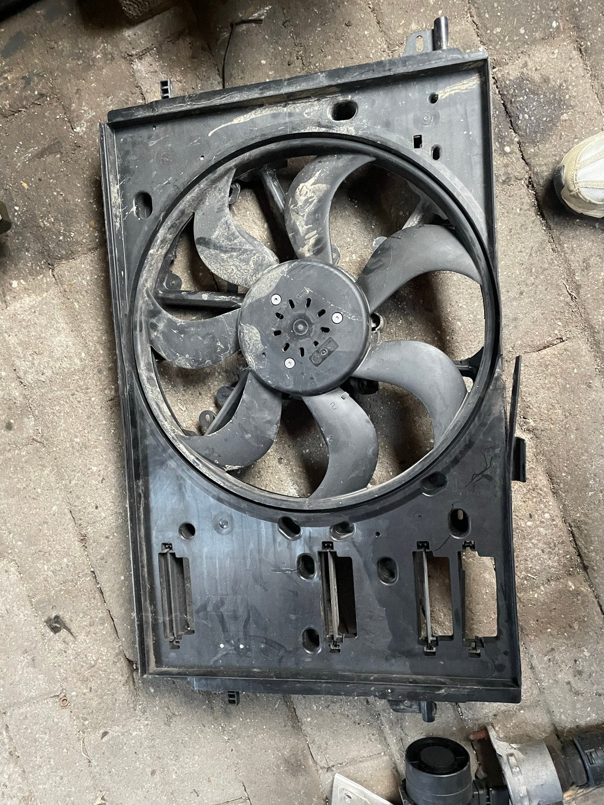 Radiator ventilator Renault, Ophalen of Verzenden, Gebruikt, Renault