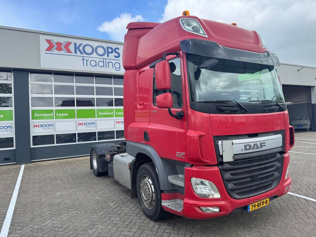 DAF CF 440 FT Space cab Airco Euro 6 (bj 2015), Auto's, Vrachtwagens, Bedrijf, Te koop, ABS, Airbags, Airconditioning, Boordcomputer