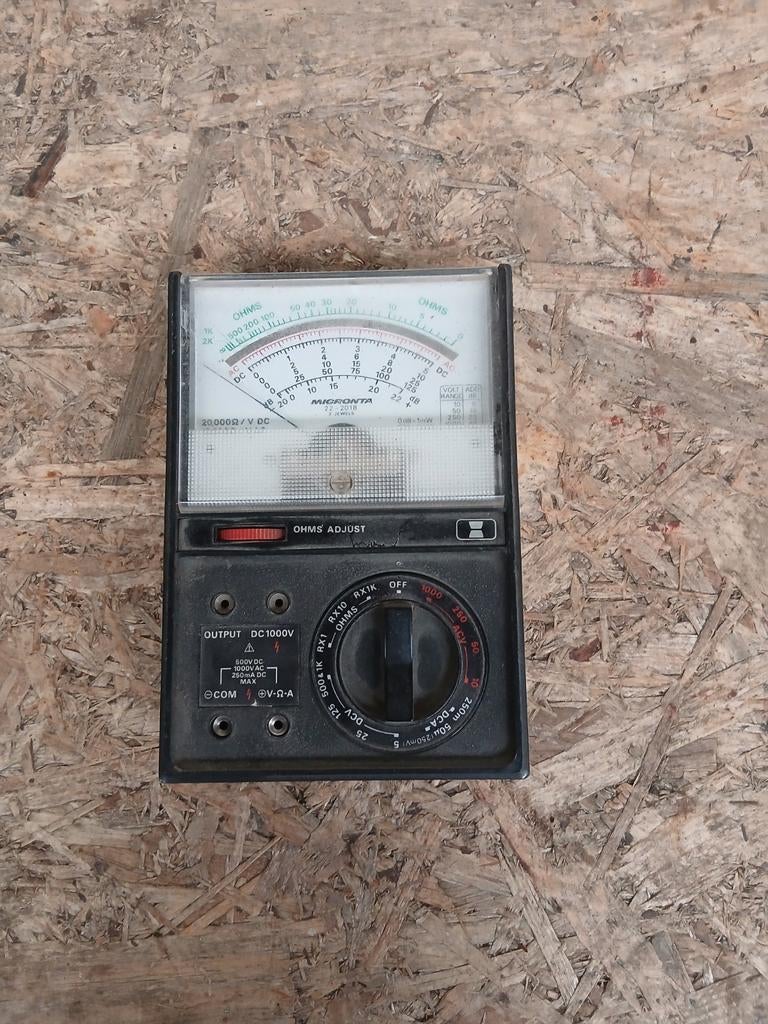 Vintage Micronta Multimeter - Analoge Meter, Antiek en Kunst, Antiek | Gereedschap en Instrumenten, Ophalen of Verzenden