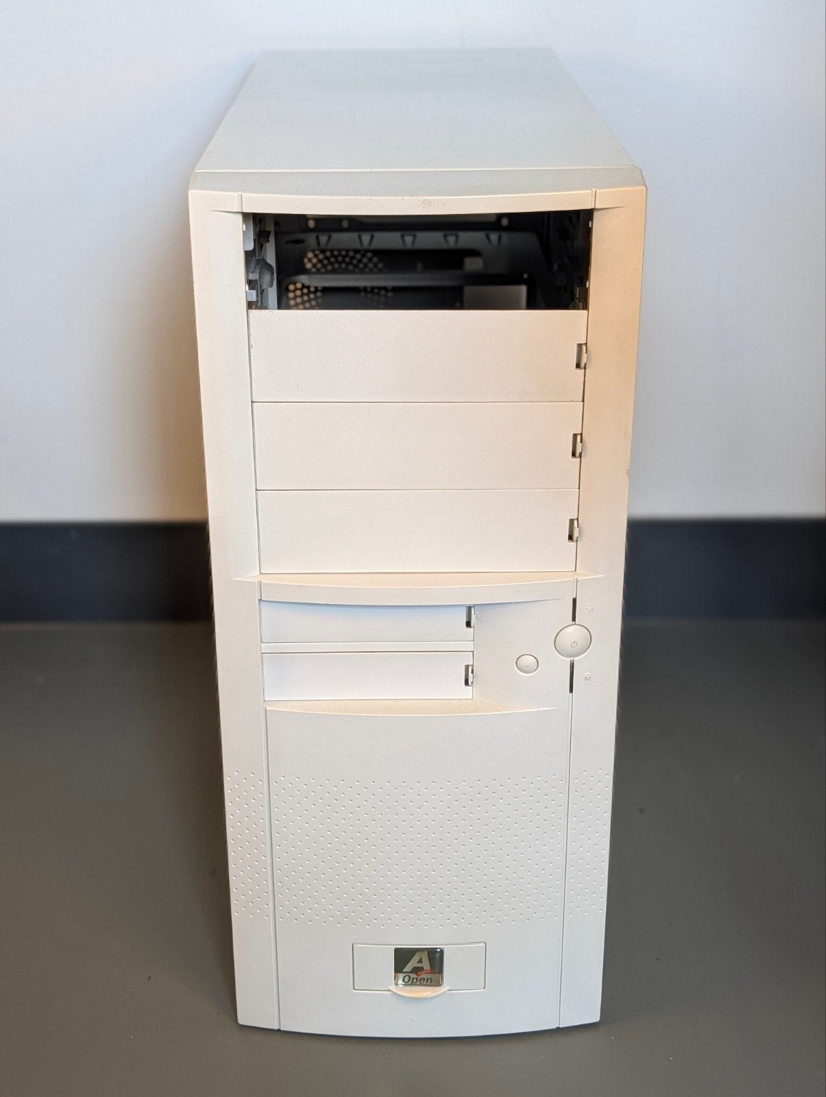 AOpen H600A Beige ATX Retro PC-Behuizing, Computers en Software, Vintage Computers, Ophalen, ., ., .