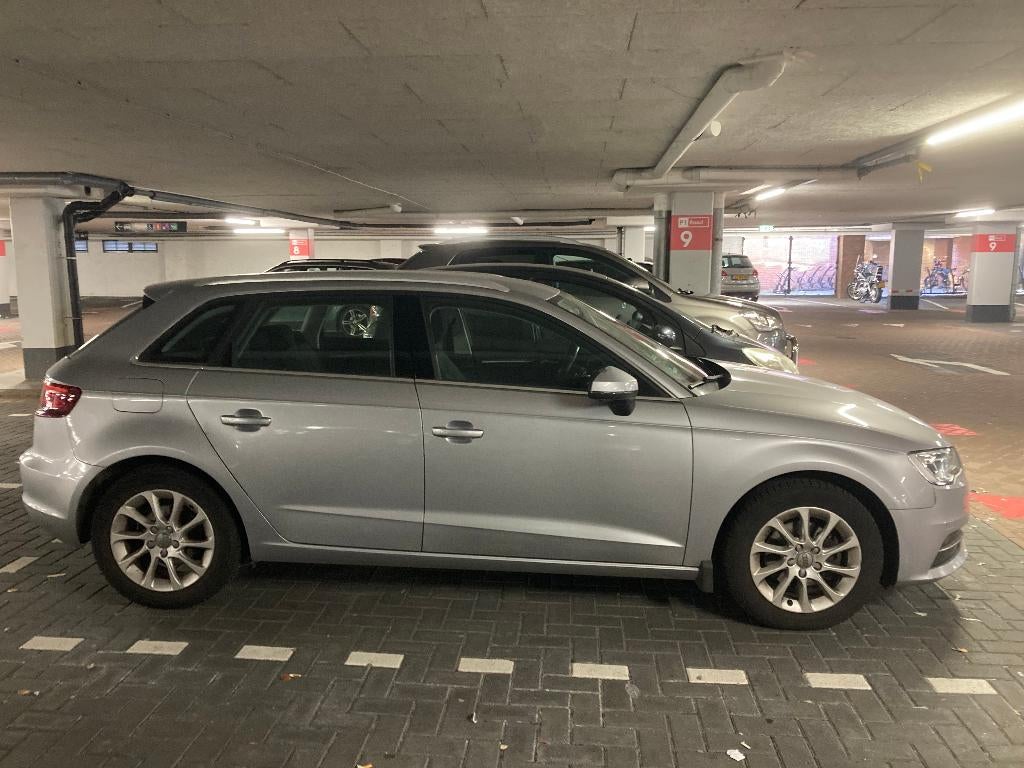 Audi A3 1.4 Tfsi 92KW Sportback S-tronic 2015 Grijs, Auto's, 125 pk, Euro 6, 1395 cc, 650 kg