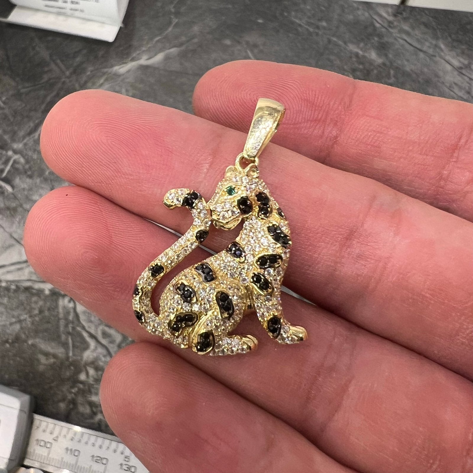 14k gouden panter kettinghanger nieuw, Ophalen of Verzenden, Nieuw, Goud, Kruis of Symbool