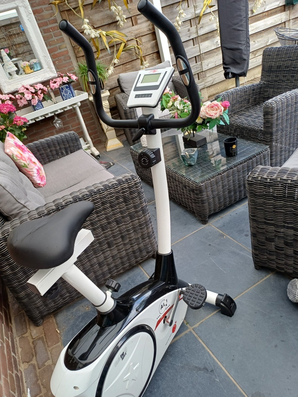 Home trainer  paar keer gebruikt, Ophalen of Verzenden, Zo goed als nieuw, Hometrainer