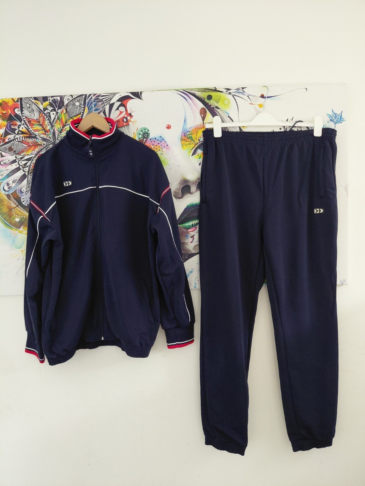 Hummel trainingspak maat XL - Donkerblauw met rode accenten, Blauw, Ophalen of Verzenden, Zo goed als nieuw, Hummel
