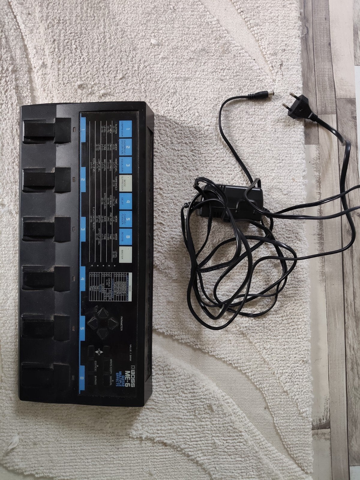 Boss ME-6 Multi-Effect Gitaar Processor met Adapter, Ophalen, Gebruikt, Delay of Echo