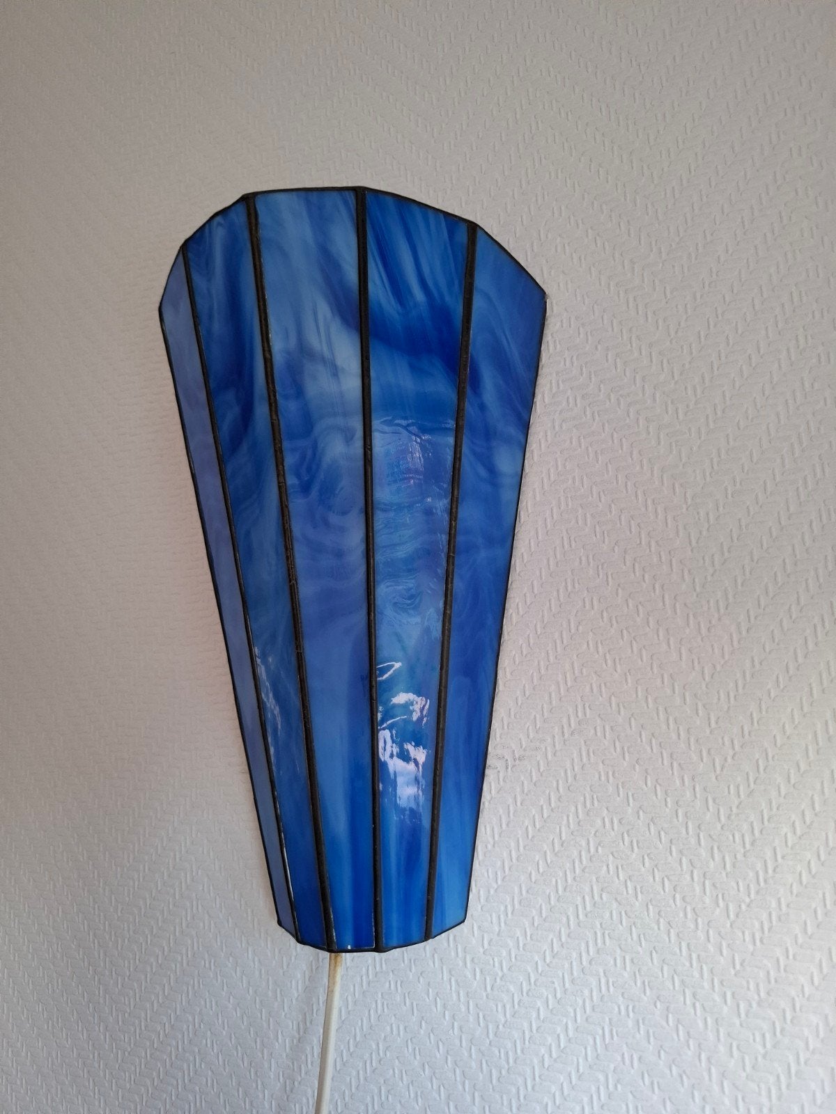 Unieke blauwe glas-in-lood wandlamp, Ophalen of Verzenden, Zo goed als nieuw, Glas