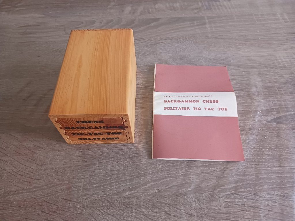 Houten Kistje met verschillende spellen, Een of twee spelers, Ophalen of Verzenden, Nieuw