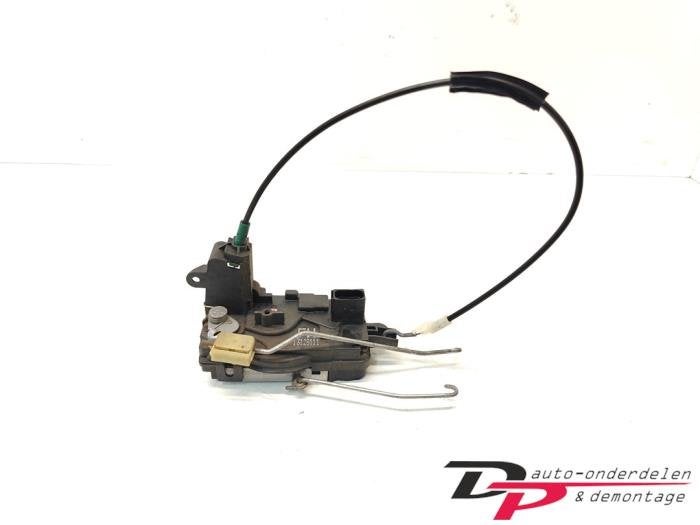 Deurslot Mechaniek 4Deurs links-voor van een Opel Astra, Gebruikt, -, -, Opel
