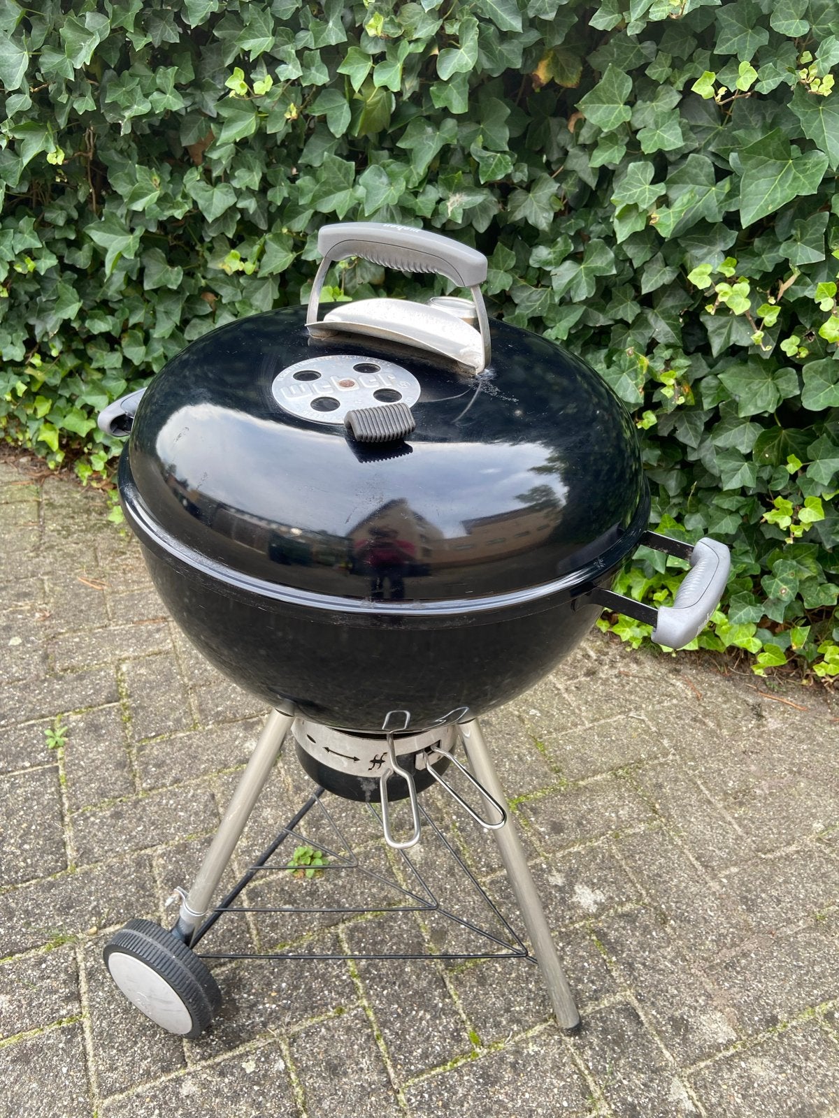 Weber 47cm Compact Kettle barbecue met hoes, Ophalen, Gebruikt