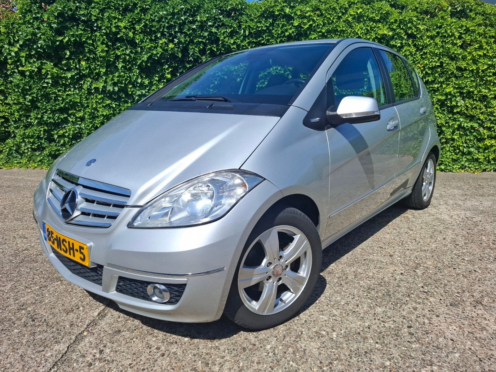 Mercedes-Benz A-Klasse 1.5 A160 5DRS AUT 2010 Grijs, Euro 5, 1498 cc, Zwart, Leder en Stof