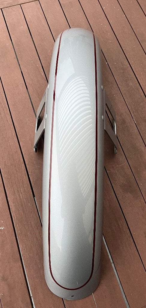 Harley spatbord 21" voor EVO & TWINCAM grijs/ rode bies, Ophalen