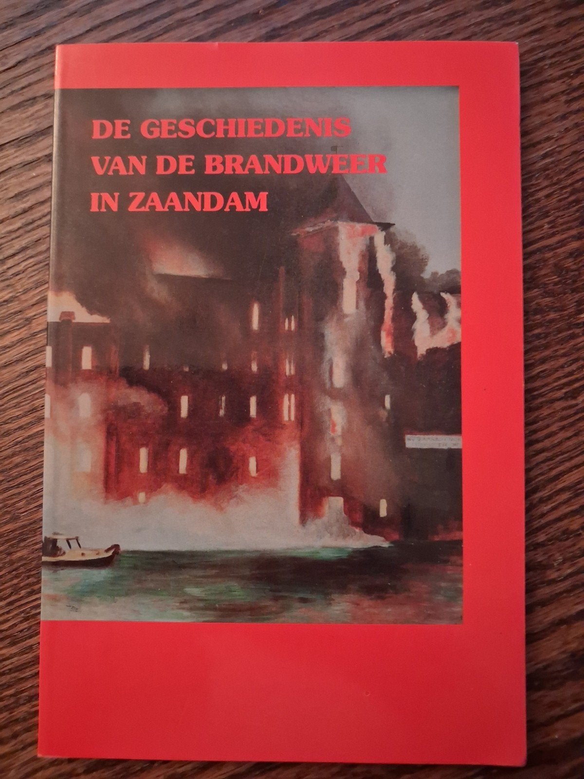 De Geschiedenis van de Brandweer in Zaandam 1900-1974, Ophalen, 20e eeuw of later, Nieuw, Rob Kluyver