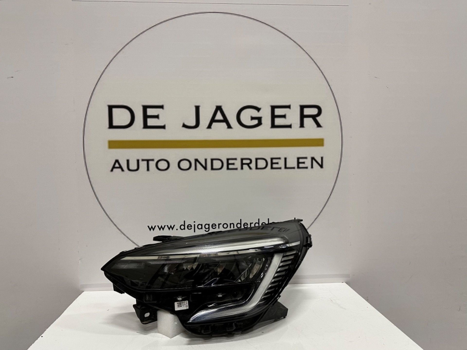 RENAULT CLIO V 5 KOPLAMPEN LED PURE VISION SET LINKS RECHTS, Renault Group, Gebruikt, Contact.group@renault.com, Renault