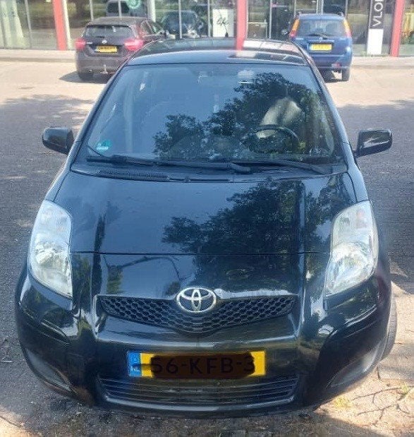Toyota Yaris 1.3 16V Vvt-i 5DR MMT NOV.2009 Zwart, 40 €/maand, 750 kg, 4 cilinders, 100 pk