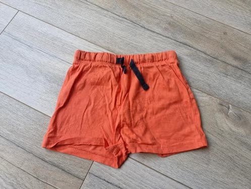 Korte oranje rode broek Maat 98 h, Kinderen en Baby's, Kinderkleding | Maat 98, Broek, Jongen of Meisje, Onbekend, Ophalen of Verzenden