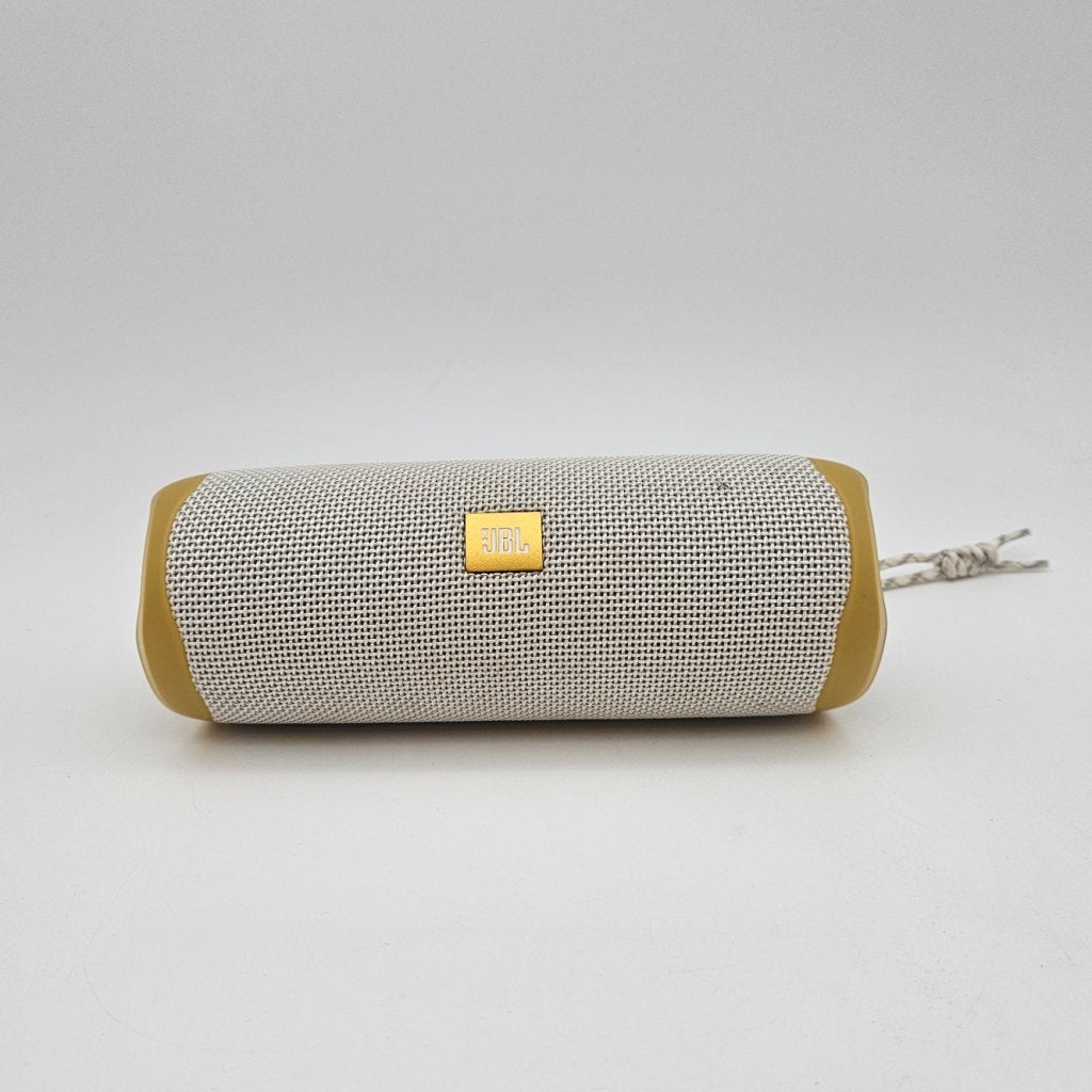 JBL Flip 5 Bluetooth Speaker in Goede Staat, Auto diversen, JBL, Zo goed als nieuw, Support@jbl.com, 400 Atlantic Street
Stamford, CT 06901
USA