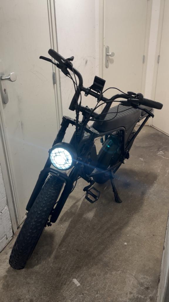 V8 Fatbike - Goed werkend, met begrenzer., Fietsen en Brommers, Ophalen of Verzenden, Gebruikt, Overige merken