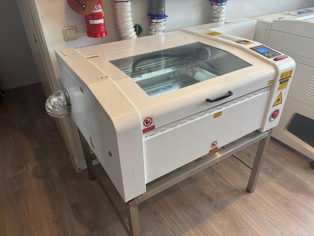 CO2 Laser 60w Lasergraaf Nastja pro 600x400, Ophalen, Zo goed als nieuw