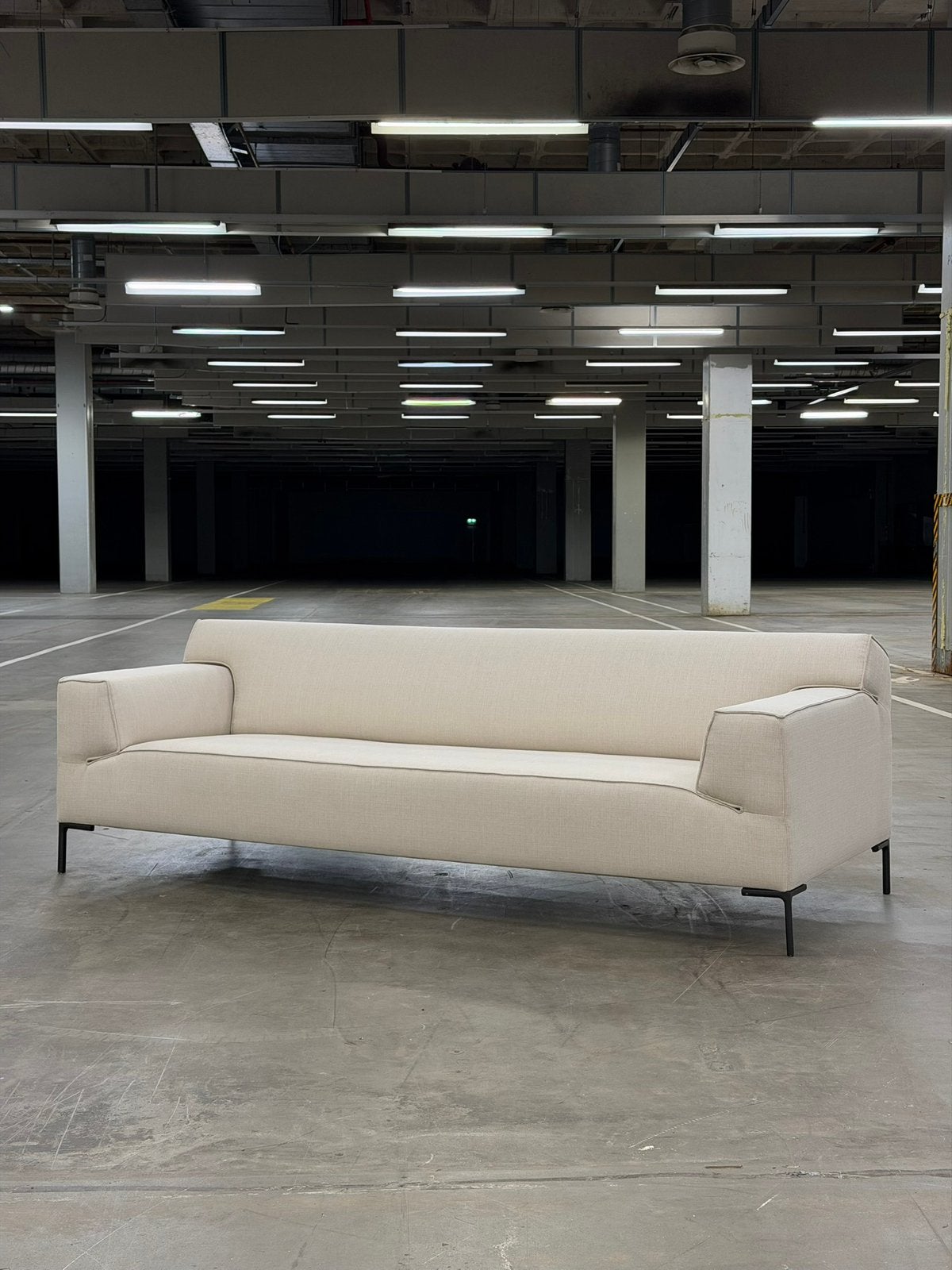 Design on Stock Bloq | Ecru | 4-zits | NIEUWSTAAT + Garantie