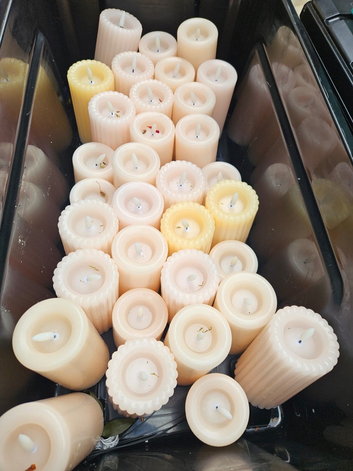 Led Kaarsen bruiloft 86x, Ophalen of Verzenden, Zo goed als nieuw, Crème, Kaars