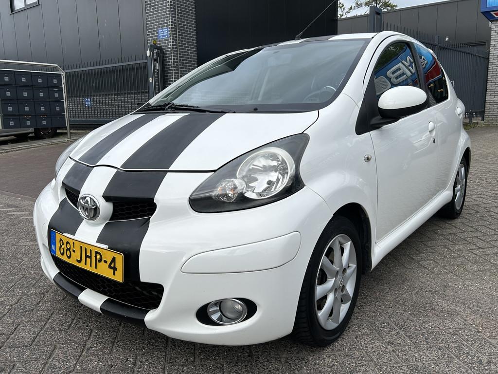 Toyota Aygo 1.0-12V Comfort Automaat 5 drs Airco LMV 3 mnd G, Gebruikt, Zwart, 4 stoelen, Origineel Nederlands