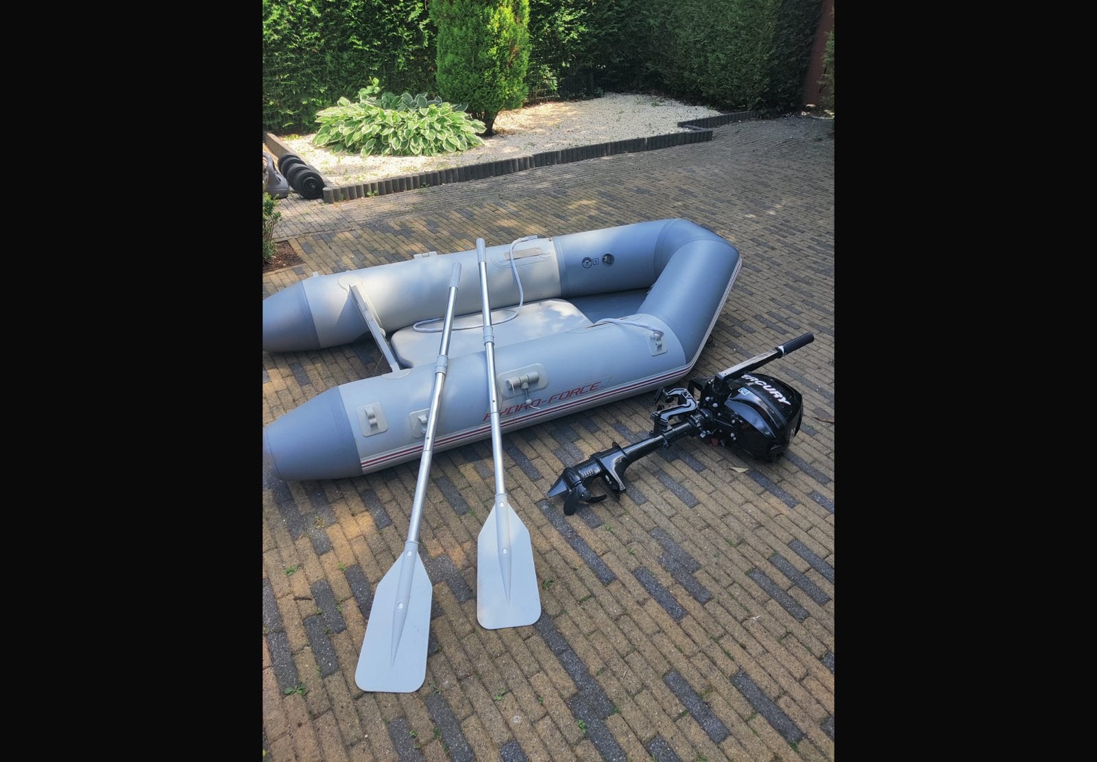 Hydro-Force opblaasboot met 2,5 pk mercury motor., Ophalen of Verzenden, Zo goed als nieuw