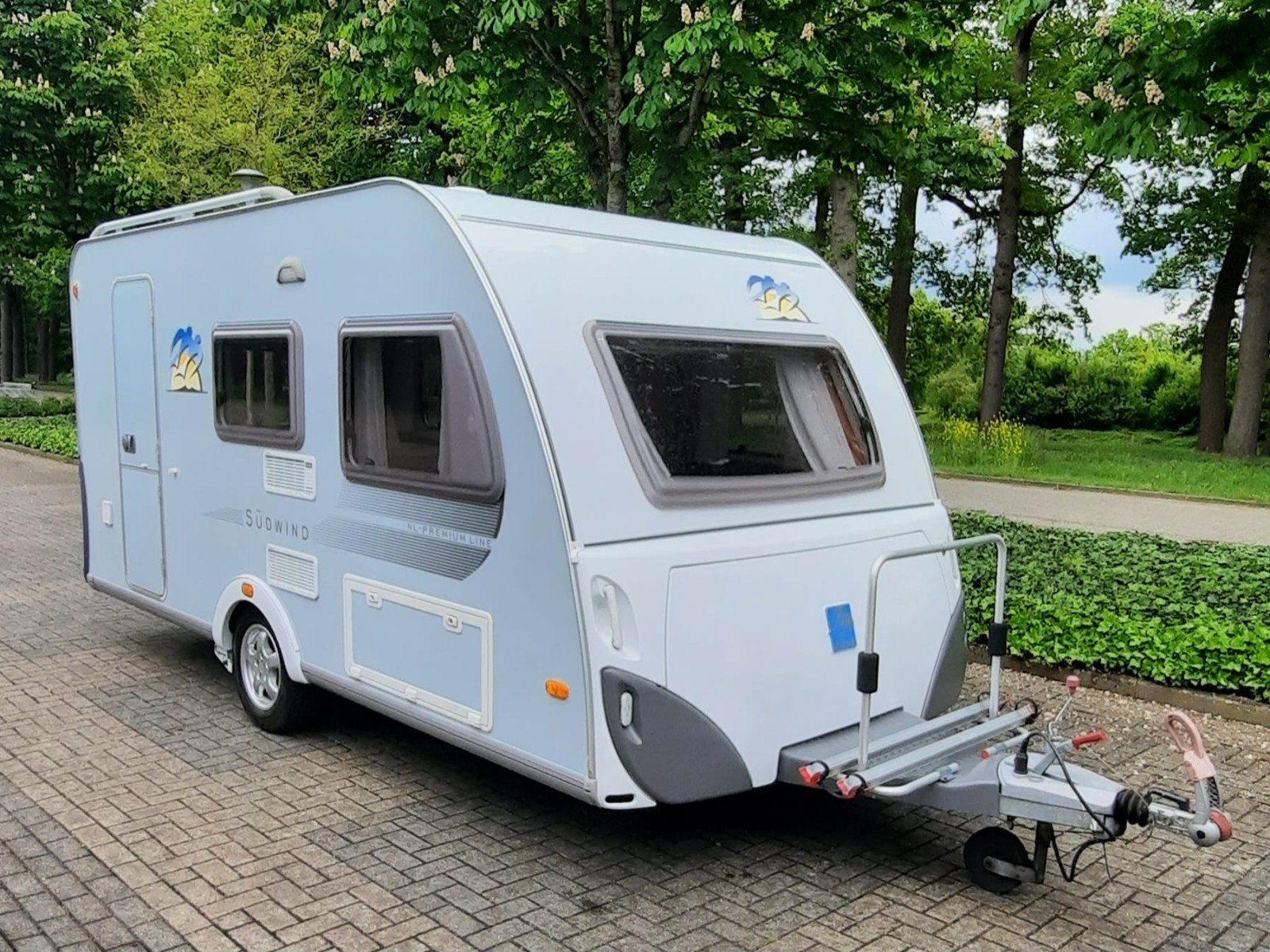 Knaus Südwind Premium Line 420QD | Mover | 2007, Dwarsbed, Treinzit, 750 - 1000 kg, 6 tot 7 meter
