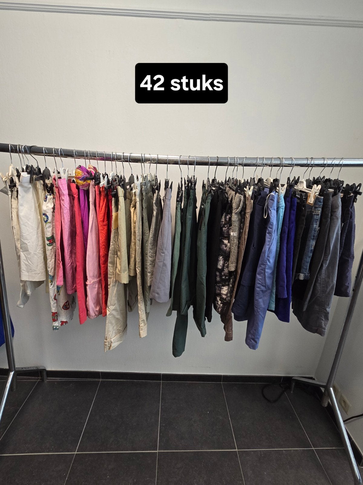 korte broeken shorts broekjes 42 stuks voor 50 euro, Overige kleuren, Kort, Nieuw, Ophalen of Verzenden