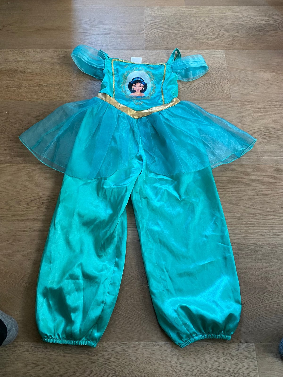 Verkleedkleding set 4-6 jaar inclusief mand, Ophalen, Gebruikt, 110 t/m 116, Meisje