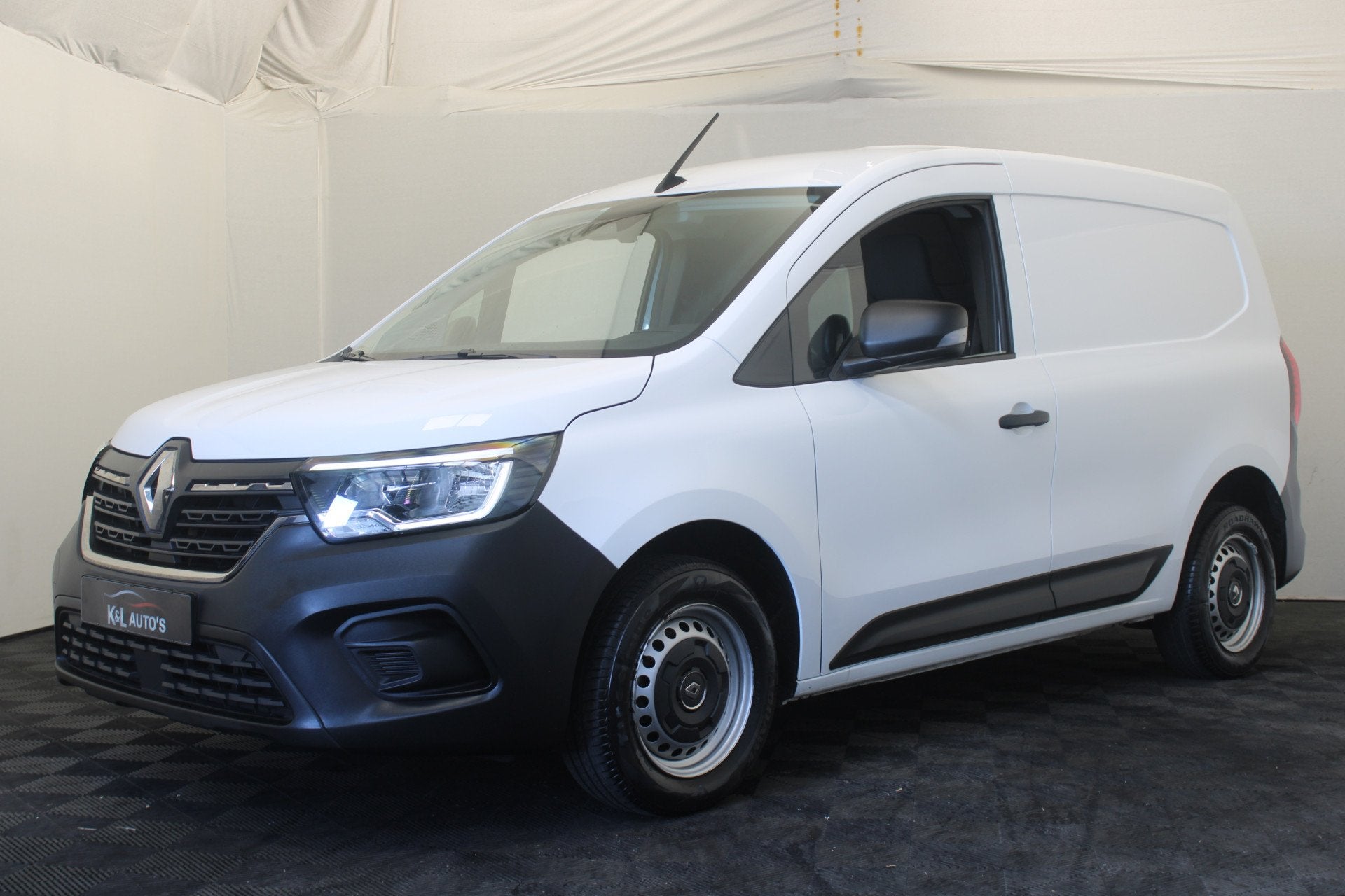 Renault Kangoo 1.3 TCe 100 Comfort L1 |Cruise|Parkeersensor|, Auto's, Voorwielaandrijving, Gebruikt, Zwart, 4 cilinders