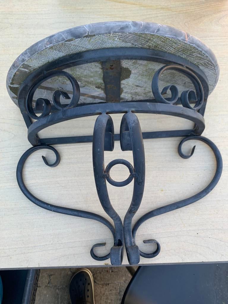 Tuin wanddecoratie, plantenhanger, gietijzer, marmer, Tuin en Terras, Tuinwanddecoratie, Ophalen, Zo goed als nieuw
