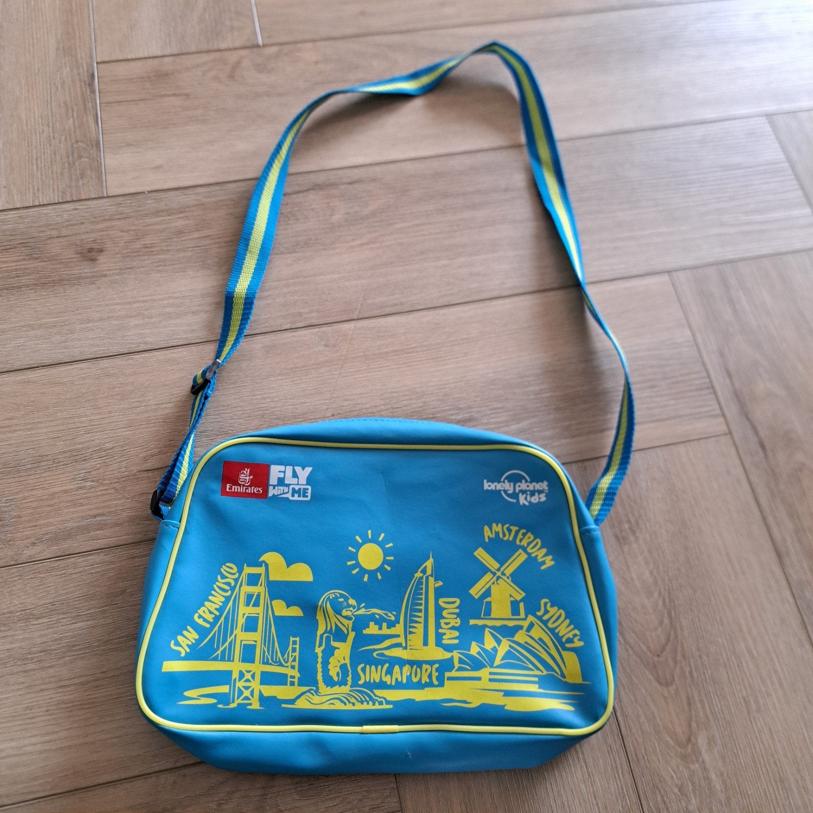 Emirates Lonely Planet Kids Schoudertas, Ophalen of Verzenden, Zo goed als nieuw
