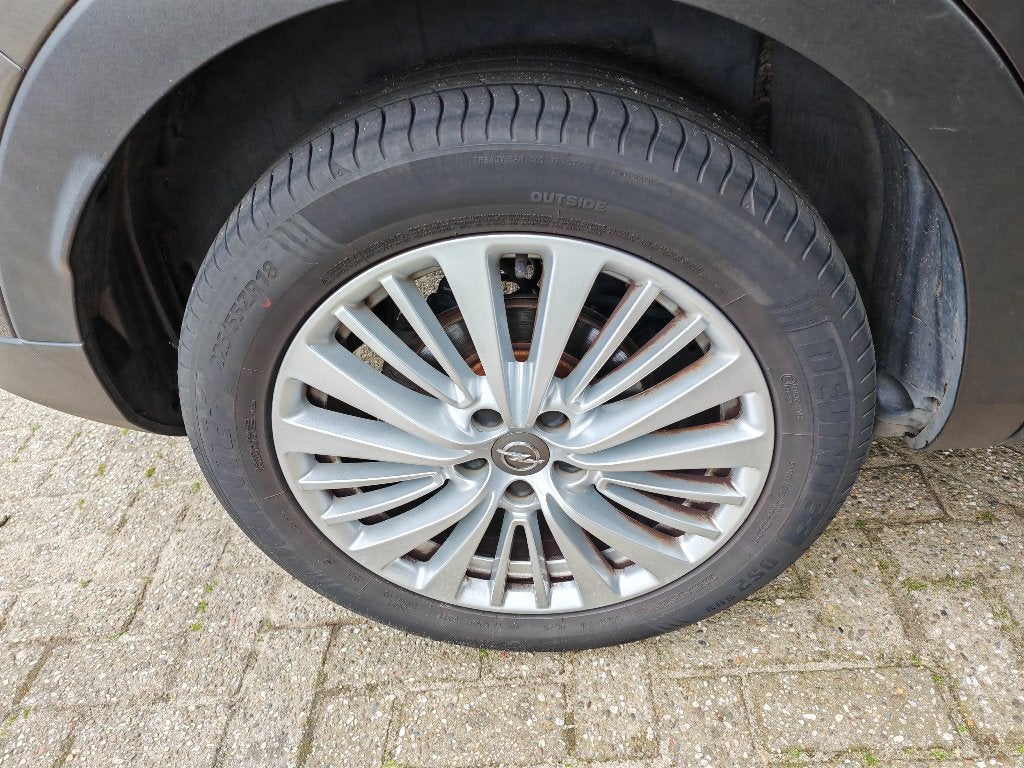 Foto 11 van Opel Grandland X 1.2 Turbo 130pk S&S 2018 Grijs