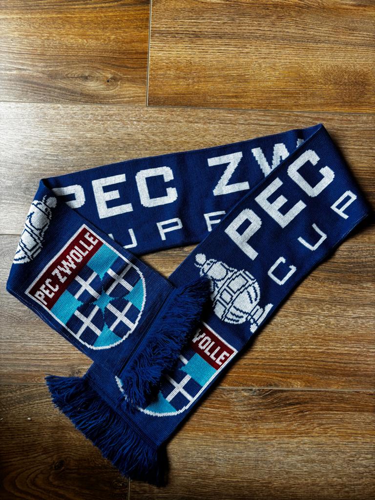 PEC Zwolle Cup Fighter Sjaal, Kleding | Dames, Mutsen, Sjaals en Handschoenen, Ophalen of Verzenden, Zo goed als nieuw, Maat 46/48 (XL) of groter