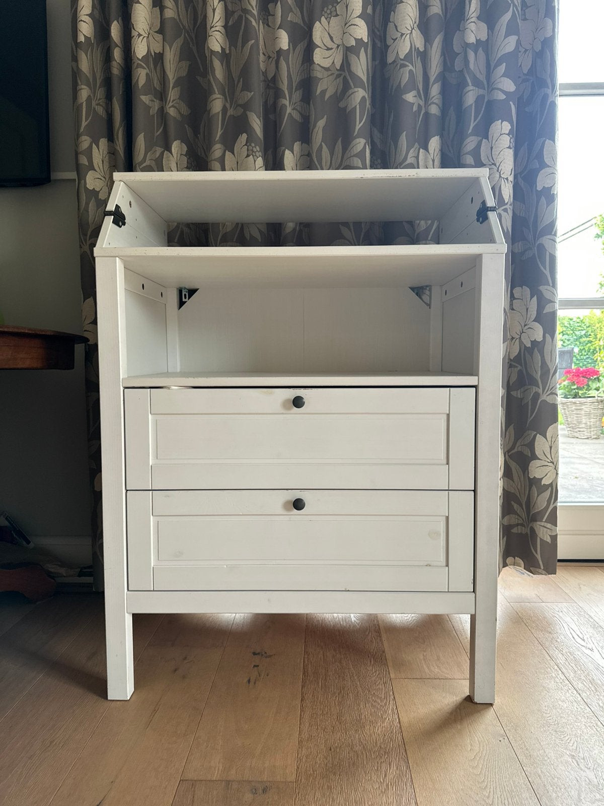 Ikea Commode met uitklaapbare bovenkant, Kinderen en Baby's, Kinderkamer | Commodes en Kasten, Ophalen, 50 tot 70 cm, 90 tot 105 cm