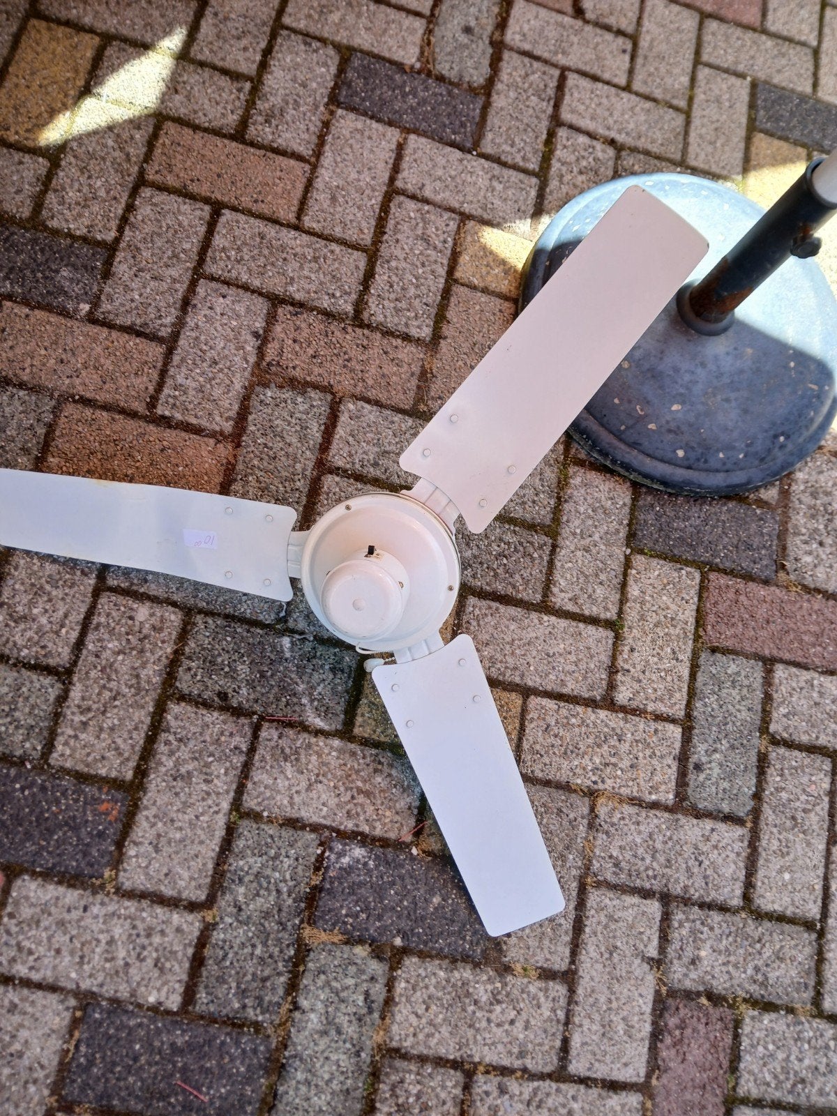 Witte plafondventilator met 3 bladen, Ophalen of Verzenden, Gebruikt, Plafondventilator