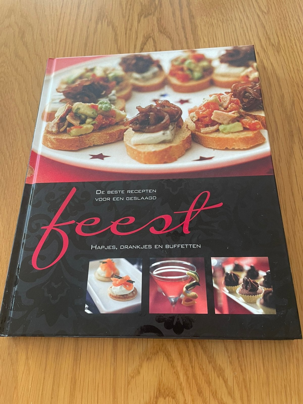 Feest hapjes etc nieuw., Boeken, Ophalen of Verzenden, Zo goed als nieuw