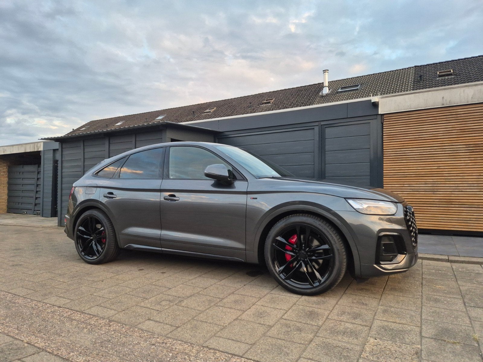 Audi Q5 Sportback 55 TFSI E Quattro S-Line 2021 pano luchtv, Auto's, Audi, Automaat, Zwart, 4 cilinders, Parkeerassistent