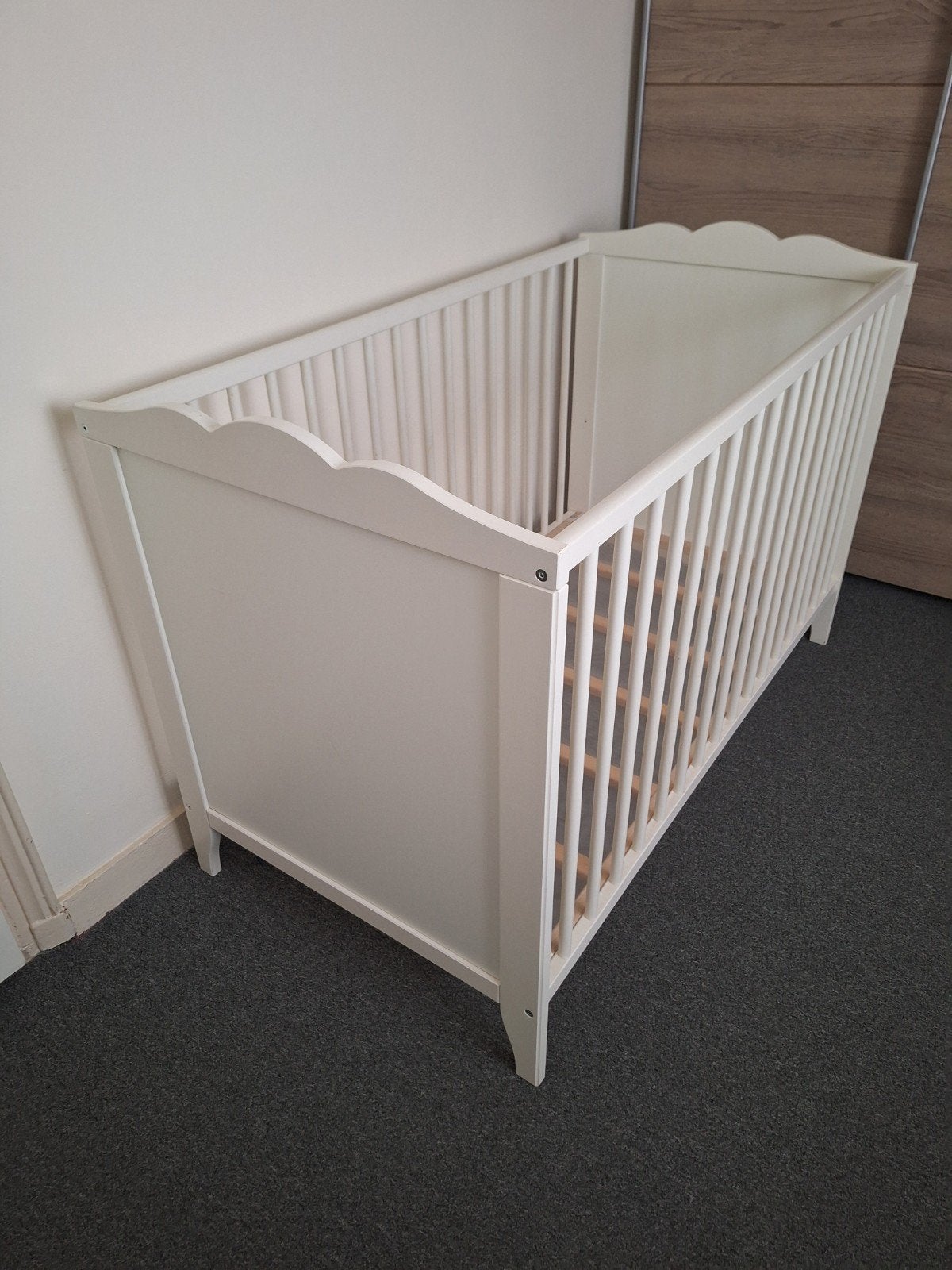Wit babybedje met lattenbodem, Gebruikt, Minder dan 140 cm, Minder dan 70 cm, Ophalen