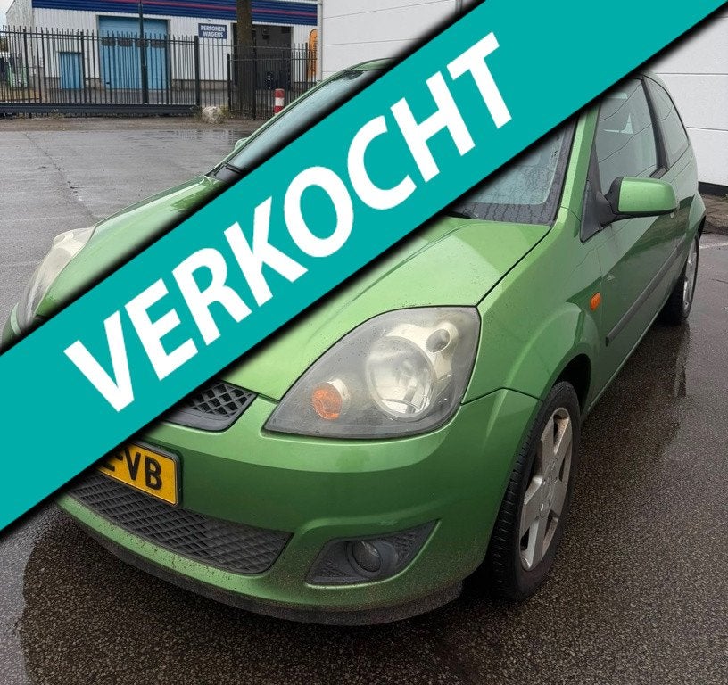 Ford Fiesta 1.4-16V Futura Nap Airco APK 25-09-2027 Trekhaak, Voorwielaandrijving, Stof, Zwart, 4 cilinders