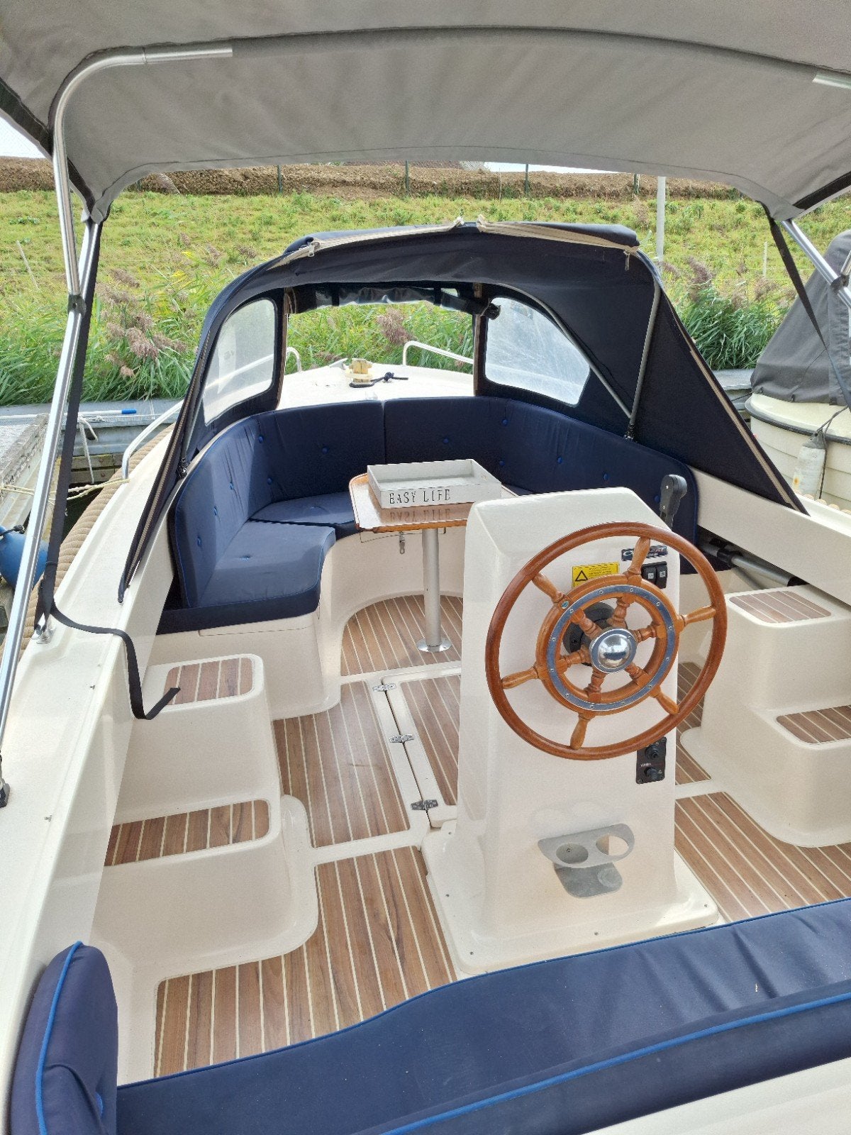 Crescent Allure 21 met Marlin 1500 kg wegtrailer, Consoleboot, Gebruikt, Rondzit, Ophalen
