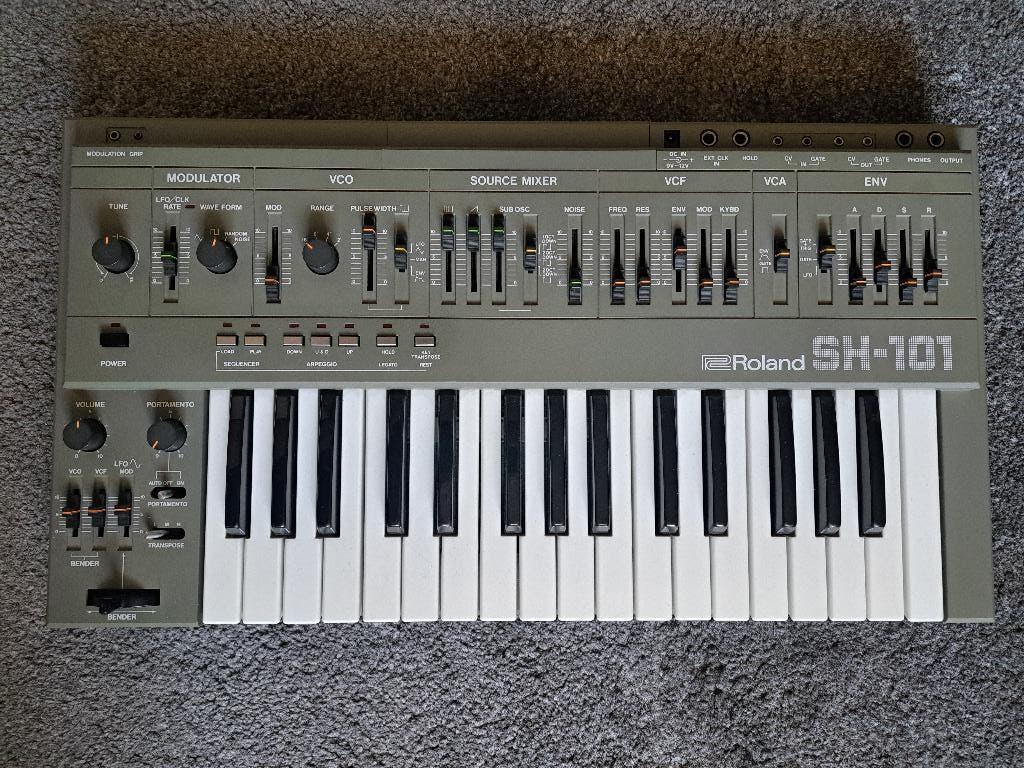 Legendarische Roland SH 101 & Roland MC 202, Ophalen, Zo goed als nieuw, Overige aantallen, Roland