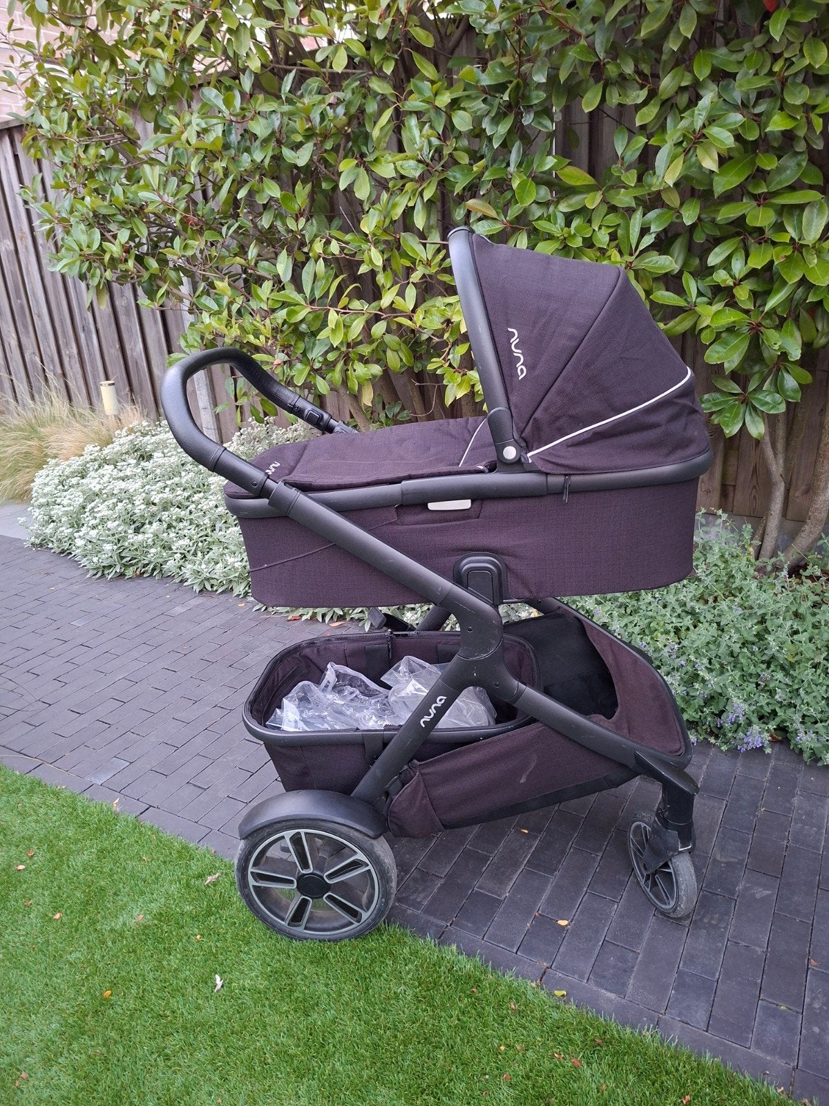 Nuna Demi Grow Combiwagen met Reiswieg en Zitje, Kinderen en Baby's, Gebruikt, Combiwagen, Verstelbare duwstang, Ophalen