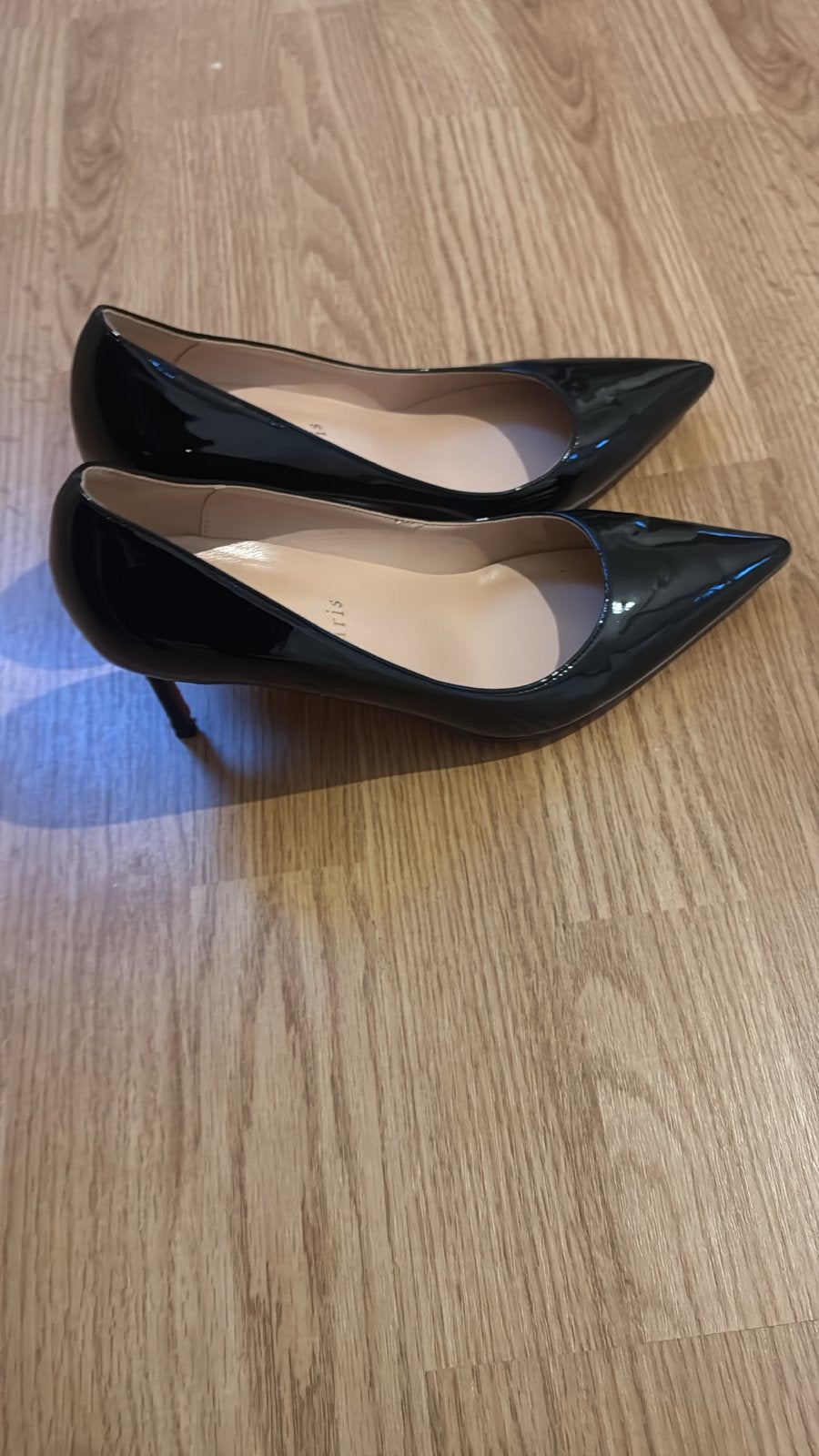 Christian Louboutin Zwarte Lakleren Pumps Maat 40, Ophalen of Verzenden, Gedragen, Zwart, Pumps